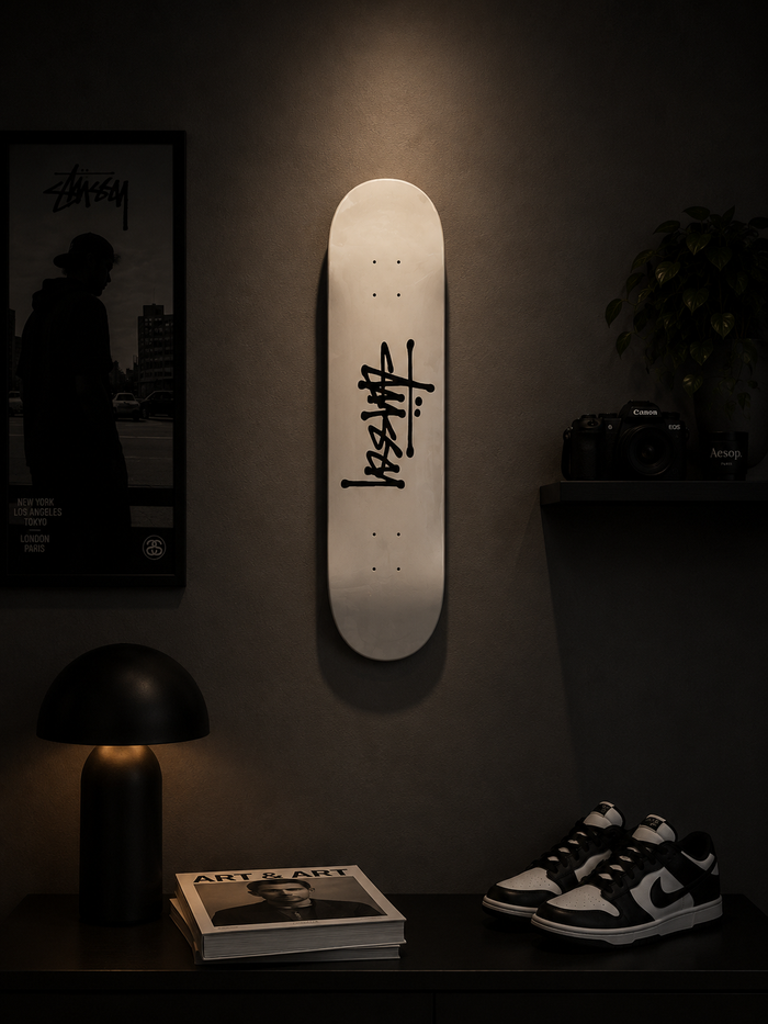 STUSSY WHITE DECK